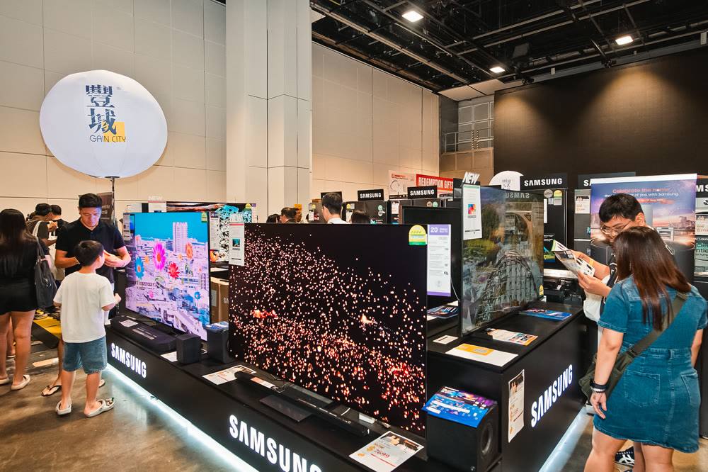 Samsung booth deals at HomeFest 1.0